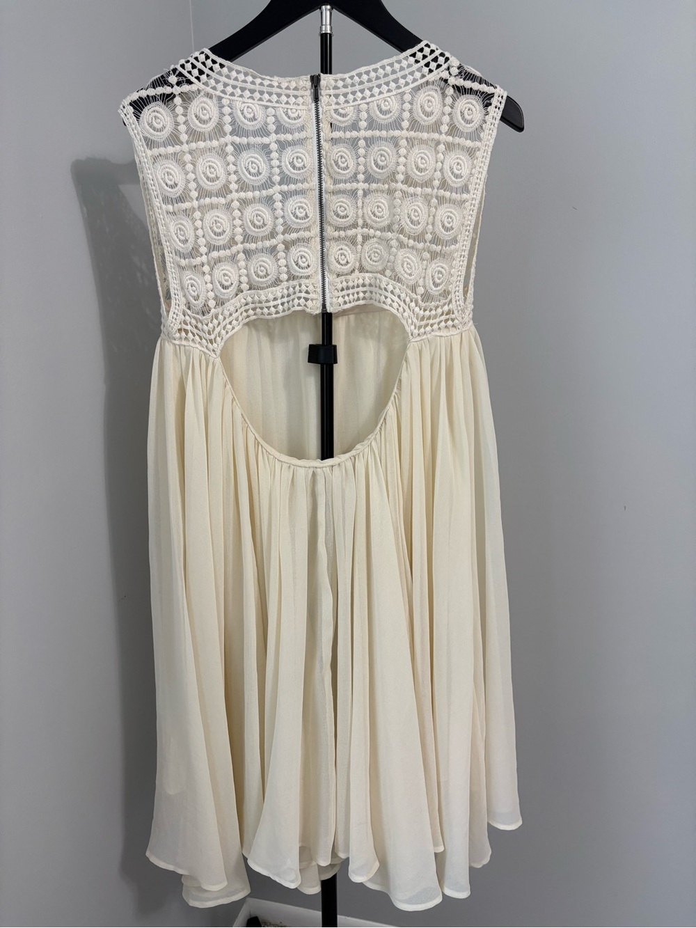 Free People Ivory Crochet Chiffon Midi Dress S Boho Chic Flaw - Picture 6 of 12
